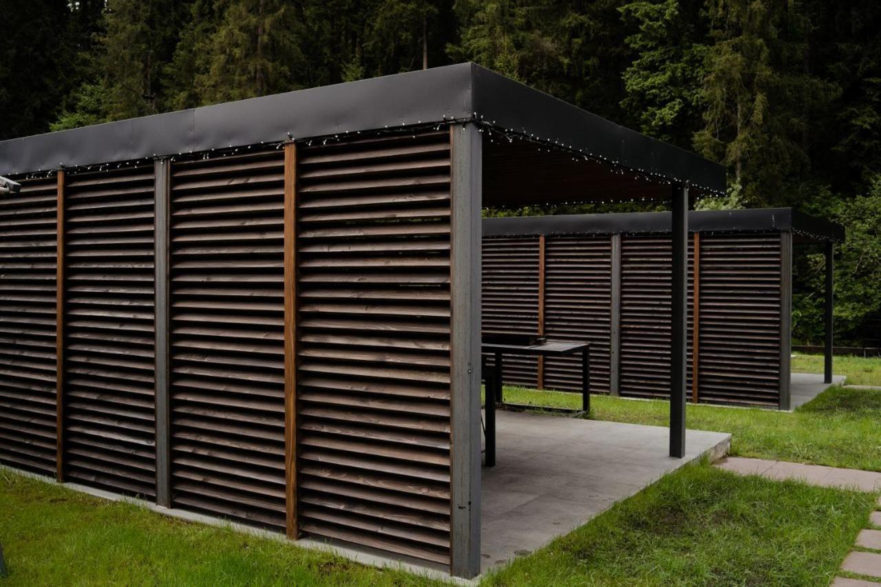 Berghaus Bukovel Villa Bagian luar foto
